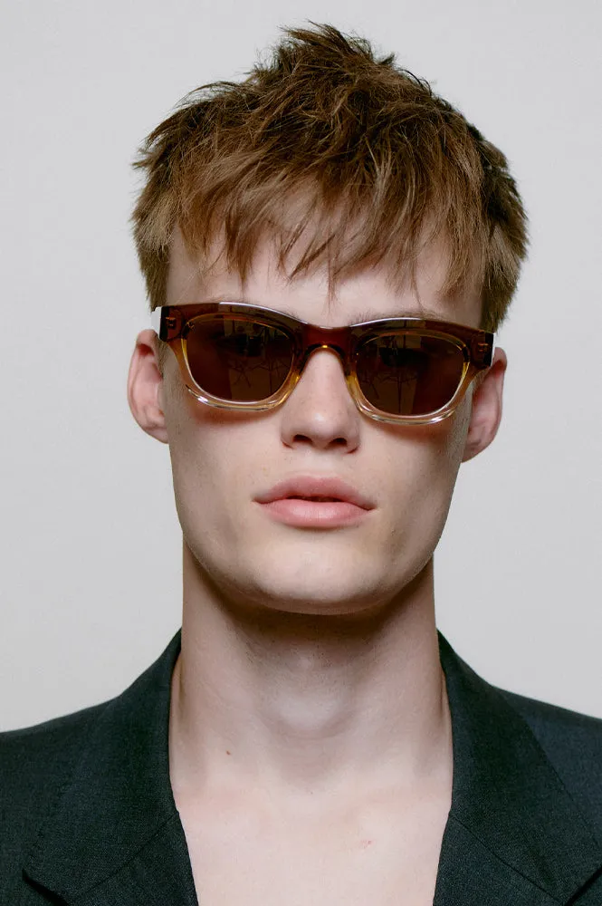 A Kjaerbede Lane Smoke / Champagne Sunglasses