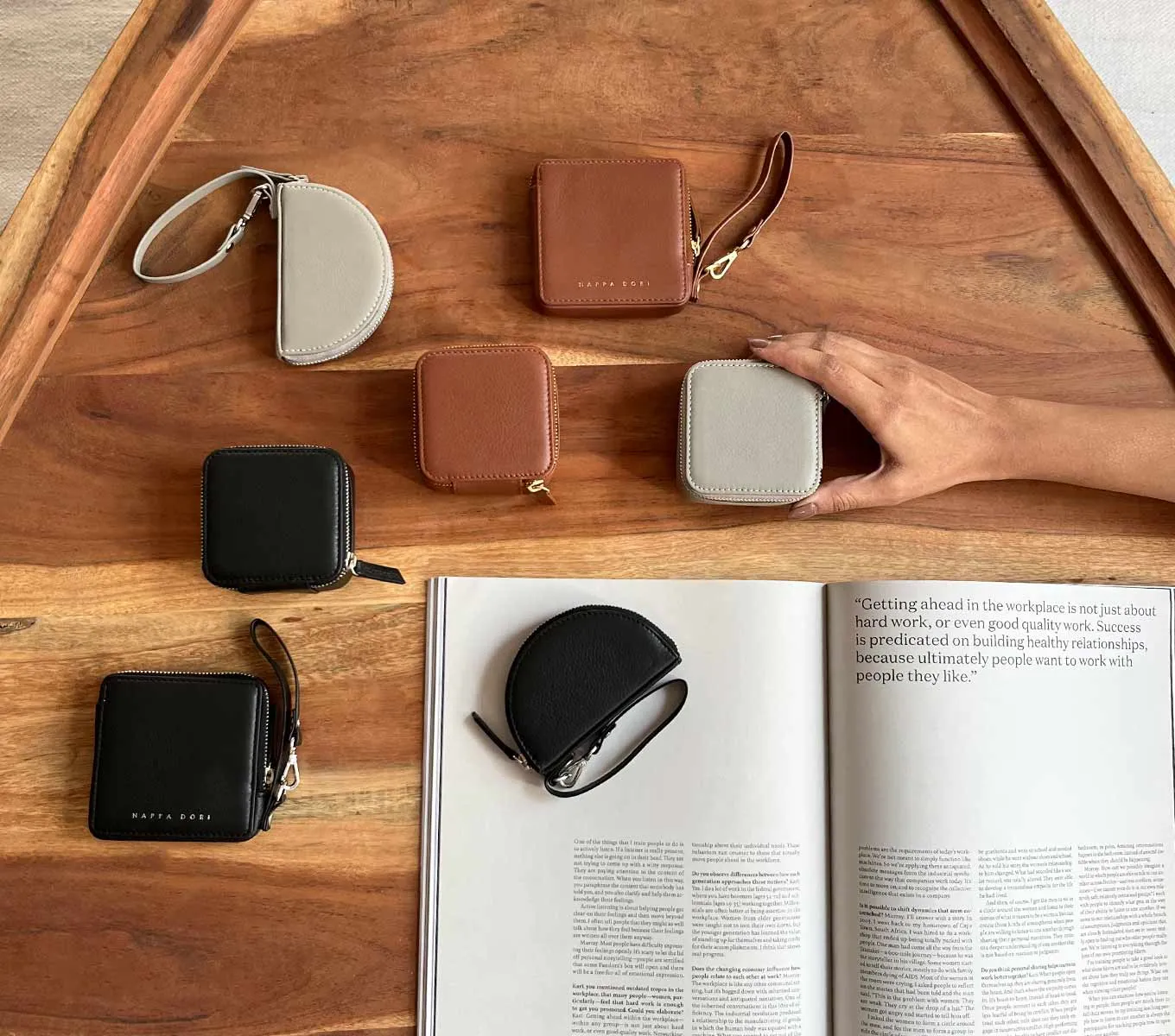 BLOCK POUCH