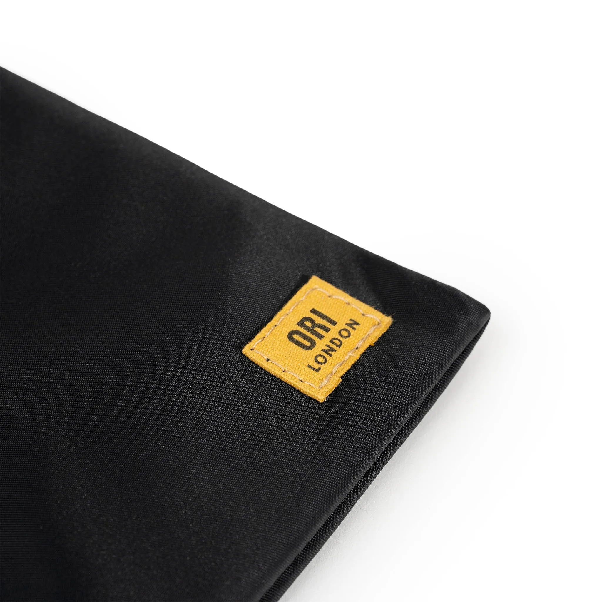 Creative Waste Black Edition Chelsea Corn Recycled Nylon