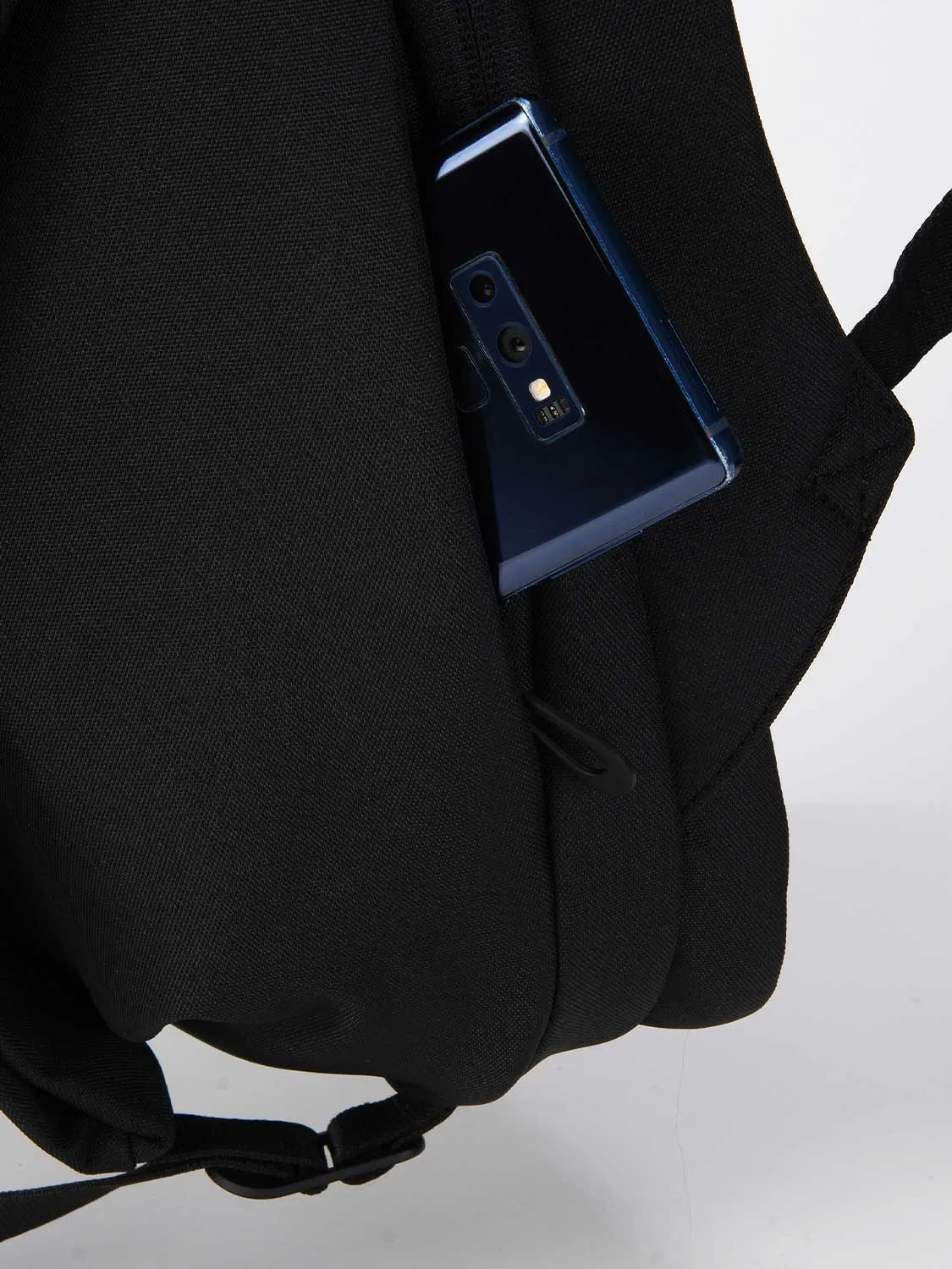 Isar S EcoYarn Black