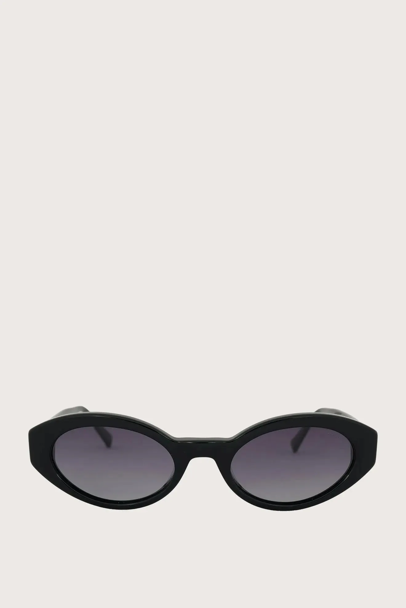 Meredith Sunglasses - Oval - Classic Black