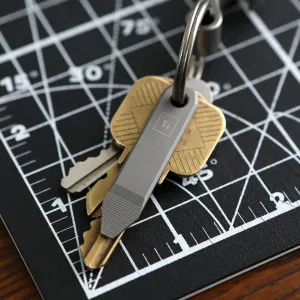 Mini Titanium Pry Bar
