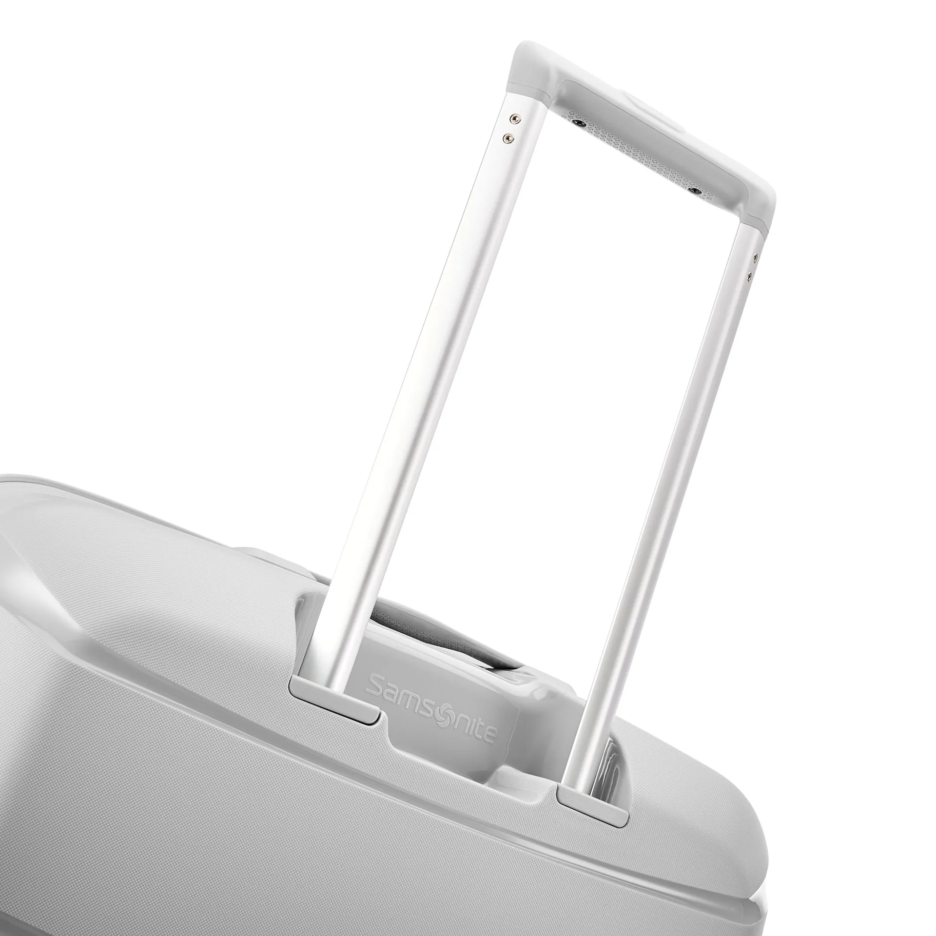 Outline Pro Hardside 27 Luggage