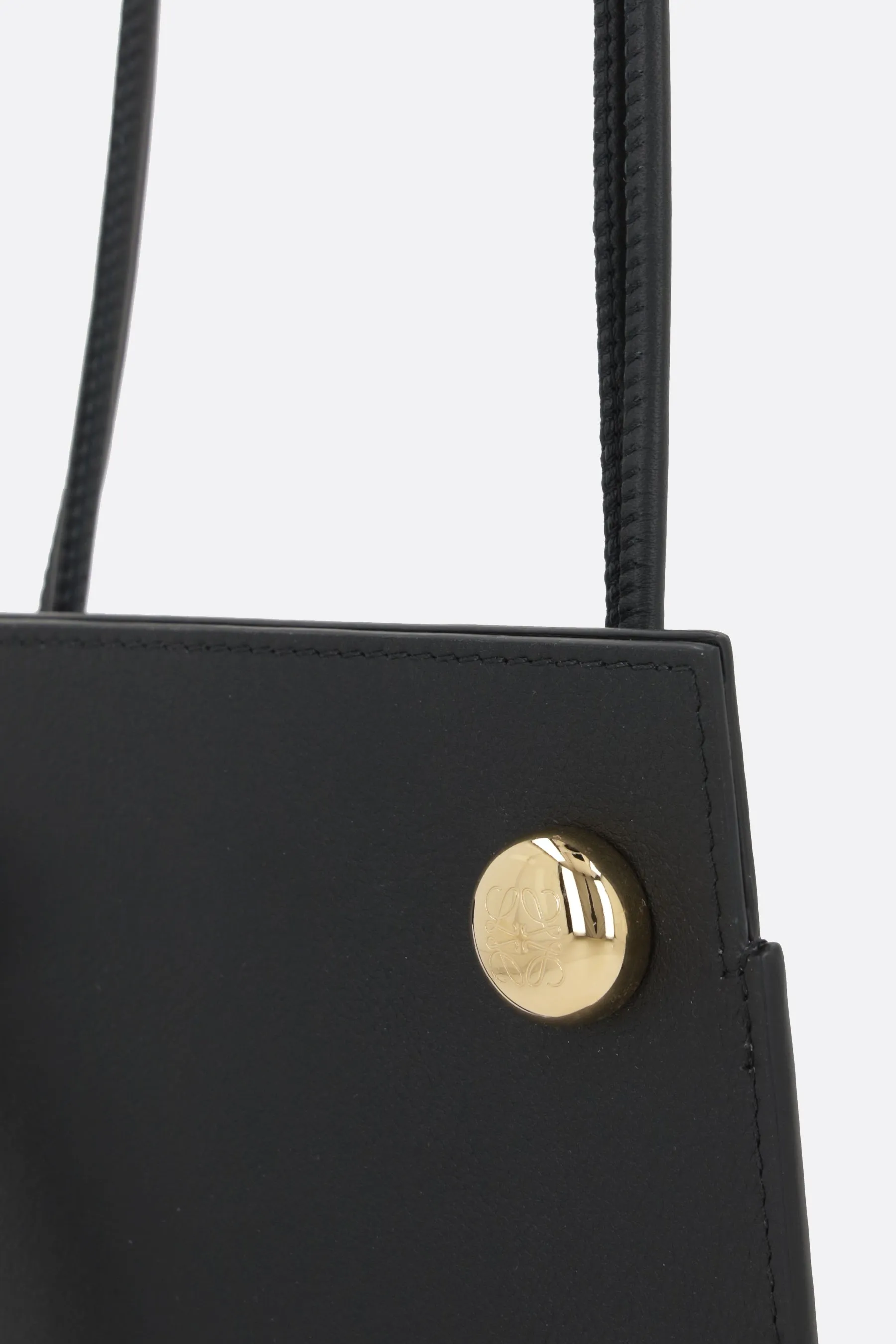 Pebble Dice crossbody bag in Classic leather